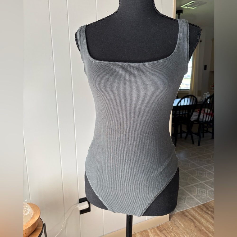 SKIMS ribbed tank top bodysuit clasp gusset